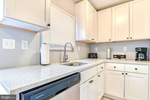 241 HANCOCK AVENUE, SEASIDE HEIGHTS, NJ 08751