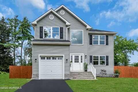 41 Avondale Lane, Aberdeen, NJ 07747