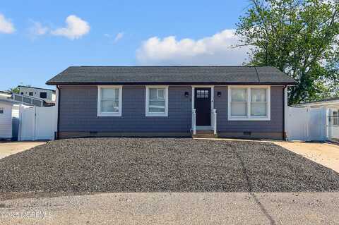 8 Navarra Drive, Brick, NJ 08723