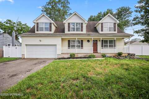 18 4th Avenue, Toms River, NJ 08757