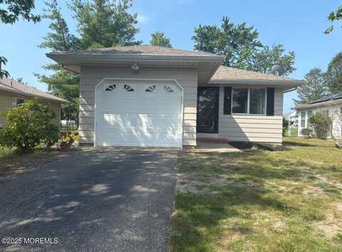 101 Bonaire Drive, Toms River, NJ 08757