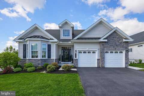 403 VALOR DRIVE, LITITZ, PA 17543