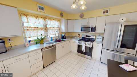 20 PEREGRINE DRIVE, VOORHEES, NJ 08043