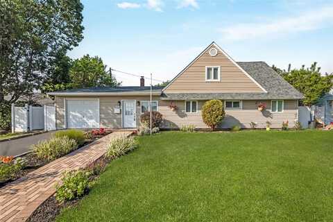 406 Red Maple Drive W, Wantagh, NY 11793