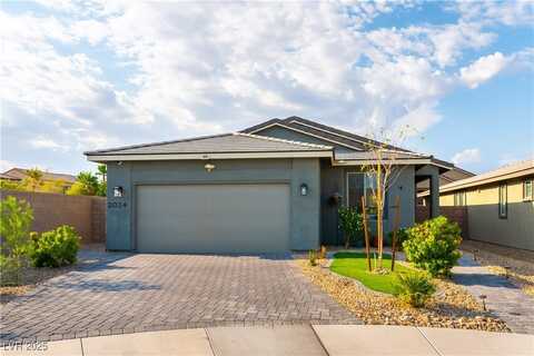 2014 Millergrove Avenue, North Las Vegas, NV 89086