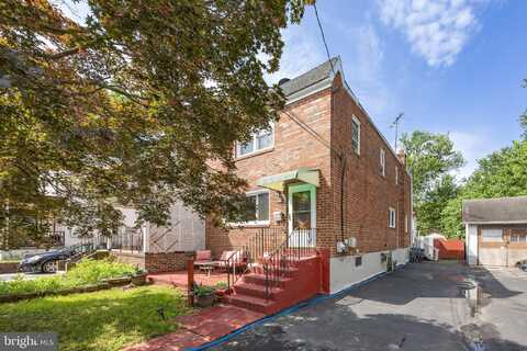 222 COLLINGDALE AVENUE, COLLINGDALE, PA 19023