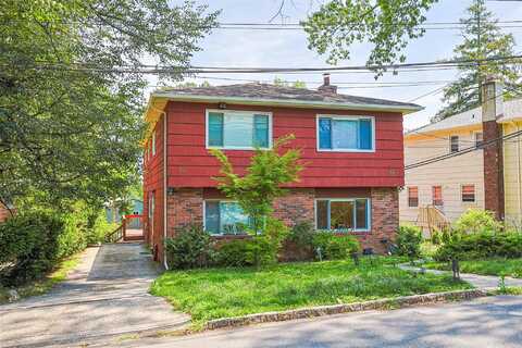 15 Linden Street, Great Neck, NY 11021