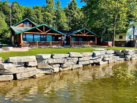 N9783 CRYSTAL LAKE RD, Pickerel, WI 54465
