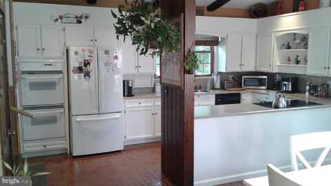 109 ORCHARD AVENUE, HIGHTSTOWN, NJ 08520