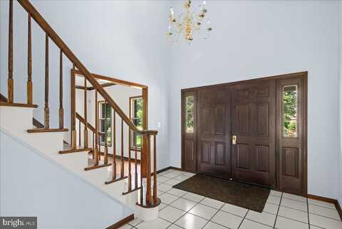 28 MEADOW LANE, PENNINGTON, NJ 08534