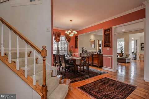 7806 FOX GATE COURT, BETHESDA, MD 20817