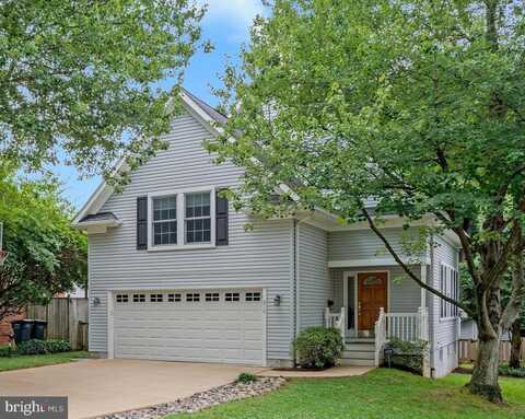 210 N OAK STREET, FALLS CHURCH, VA 22046