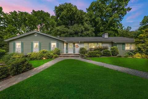 17 Walnut Hill Road, Poughkeepsie, NY 12603