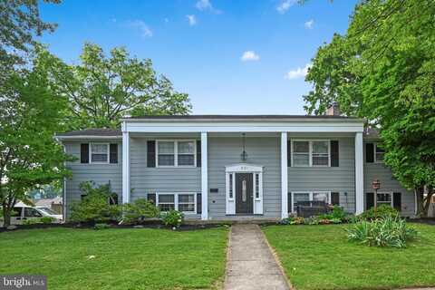 2101 MAYFRED LANE, CAMP HILL, PA 17011