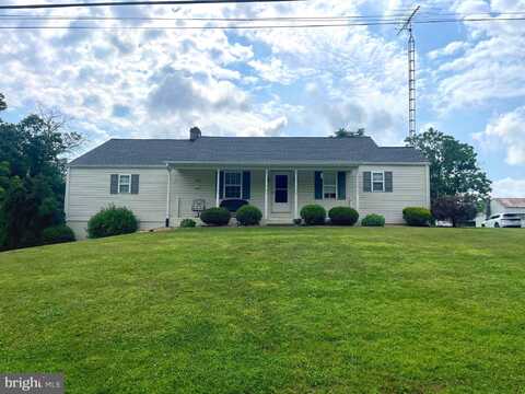 15 GANOTOWN EAST ROAD, HEDGESVILLE, WV 25427