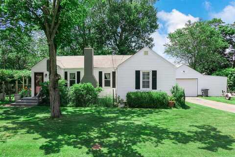7 Clover Lane, Brookhaven, NY 11719