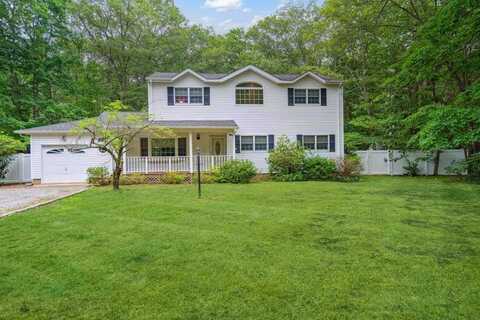 163 Miller Place Road, Miller Place, NY 11764