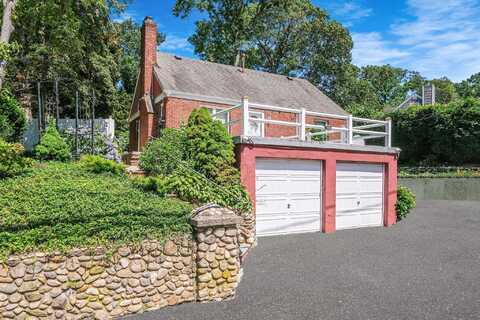176 Vernon Valley Road, East Northport, NY 11731
