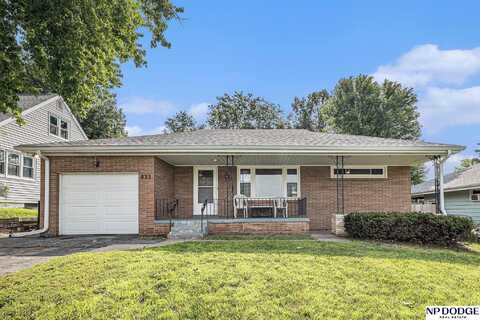 833 N 75 Street, Omaha, NE 68114