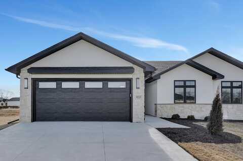 9225 Marbella Drive, Lincoln, NE 68520