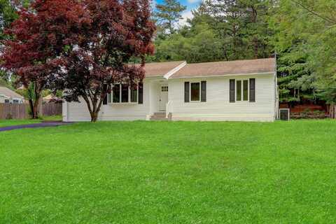 181 Wading River Hollow Road, Ridge, NY 11961