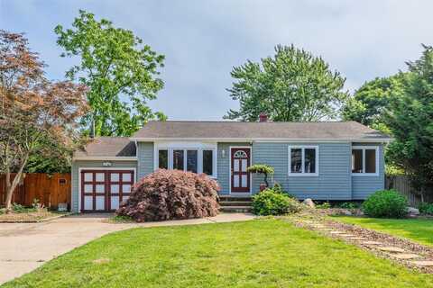 12 Rivera Lane, West Sayville, NY 11796