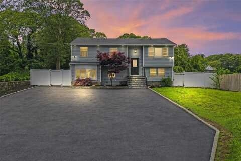 350 Holbrook Road, Ronkonkoma, NY 11779