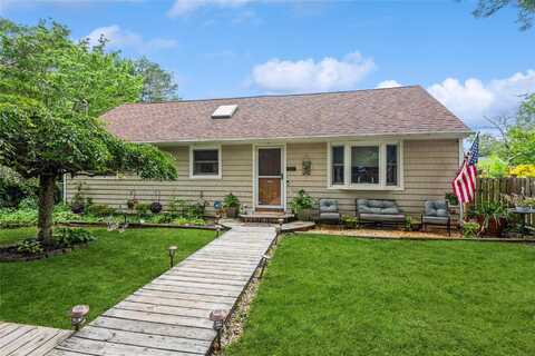 120 Lynbrook Drive, Mastic Beach, NY 11951
