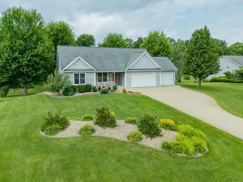 71462 Fox Creek Boulevard, Lawton, MI 49065