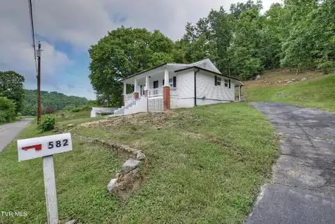 582 Coal Chute Road, Elizabethton, TN 37643