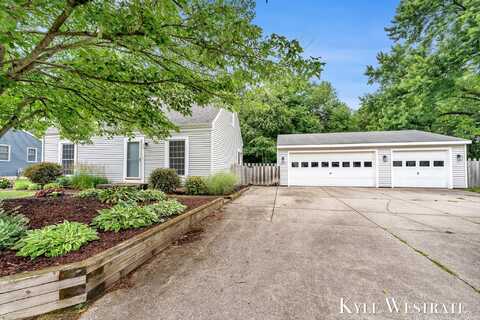 11129 Woodbushe Drive SE, Lowell, MI 49331