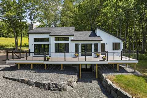 862 W Neck Road, Nobleboro, ME 04555