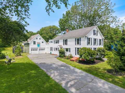216 Middle Road, Falmouth, ME 04105