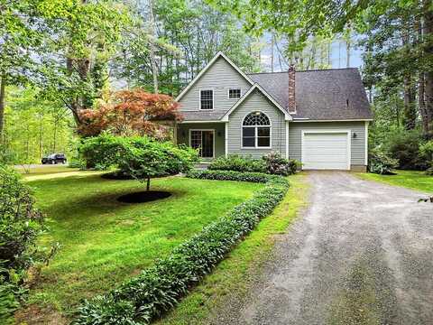 2 Falling Pines Lane, Readfield, ME 04355