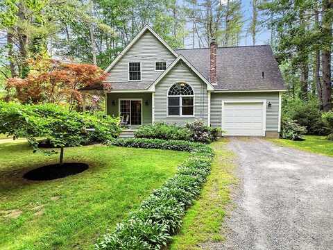 2 Falling Pines Lane, Readfield, ME 04355