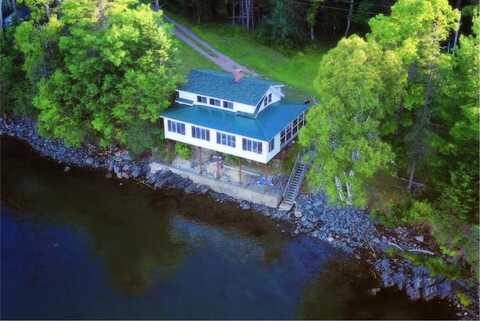 10 Dochet Lane, Robbinston, ME 04671