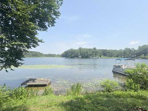 10567 Clear Lake Avenue, Battle Creek, MI 49014