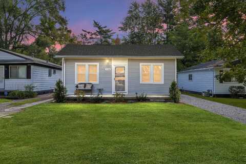 21560 Poinciana Street, Southfield, MI 48033