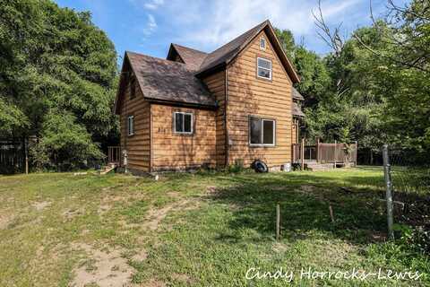 808 Riverside Street, Belding, MI 48809