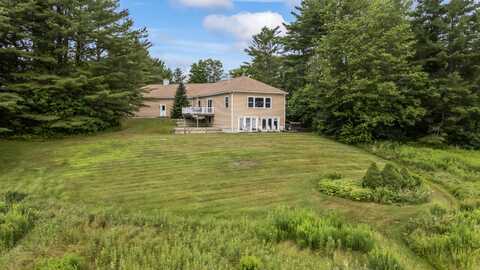 211 Augusta Road, Topsham, ME 04086