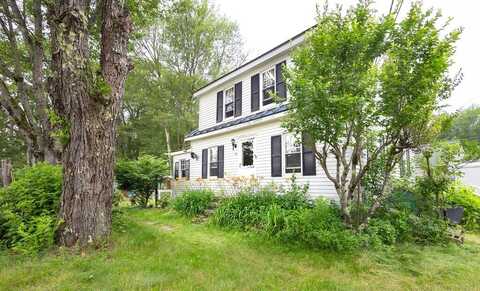 282 Middlesex Road, Topsham, ME 04086