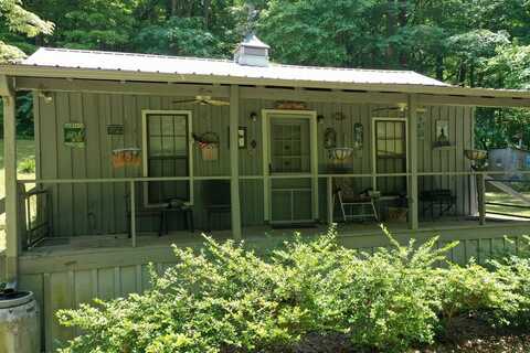 190 Roughshod Lane, Hilham, TN 38568