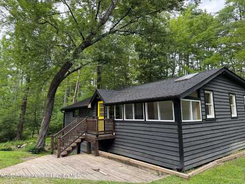 18 Country Club Lane, Woodstock, NY 12498