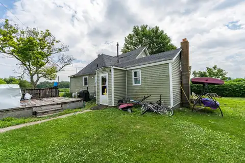 88080 Old Swamp Road, Decatur, MI 49045