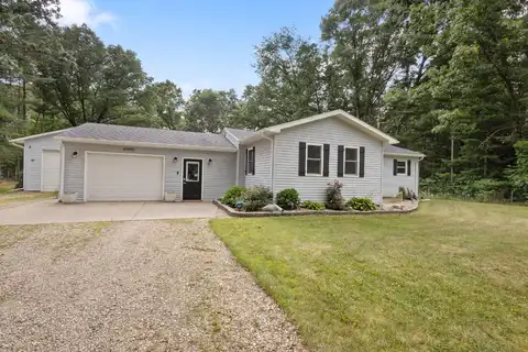 61490 30th Street, Lawton, MI 49065