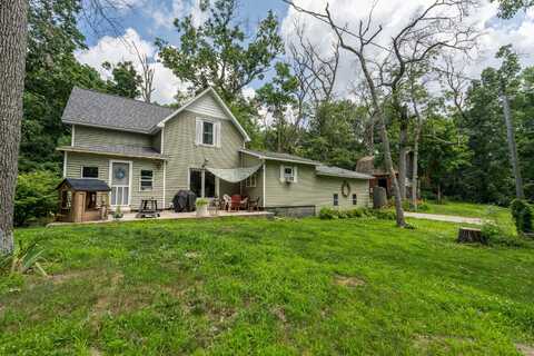 73541 39th Street, Paw Paw, MI 49079
