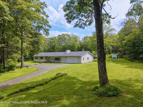 137 Bush Road, Stone Ridge, NY 12484