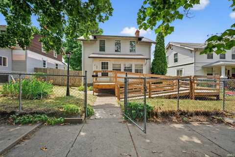 1805 S Douglas Street, South Bend, IN 46613
