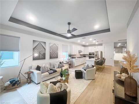 8857 Oceana, NAPLES, FL 34114