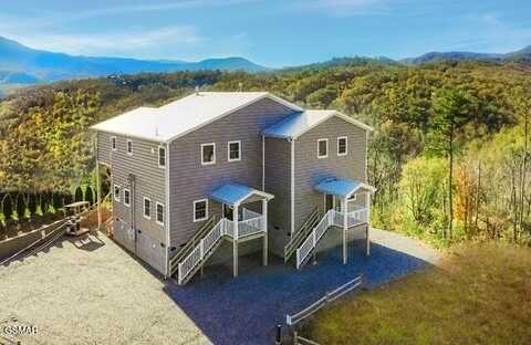 1156 Hemlock Drive, Gatlinburg, TN 37738